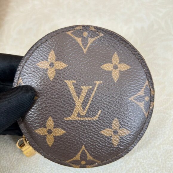 LOUIS VUITTON new lv bag - Picture 3 of 9